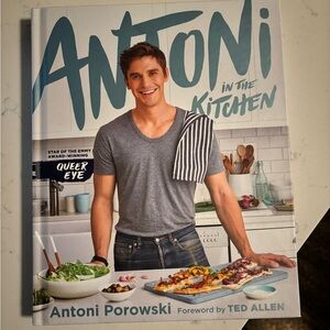 Brand New Antoni in the Kitchen